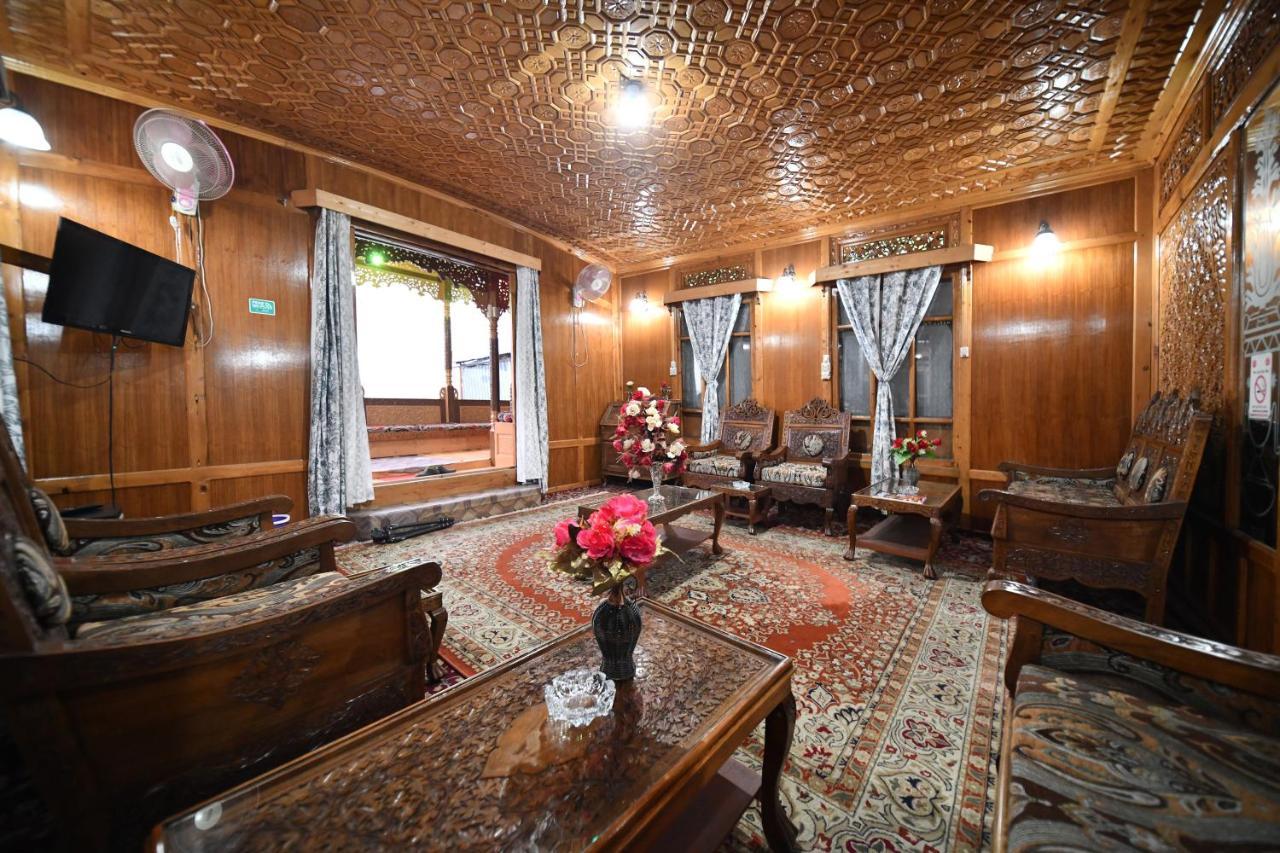 Goona Palace Houseboats Srīnagar Exterior foto