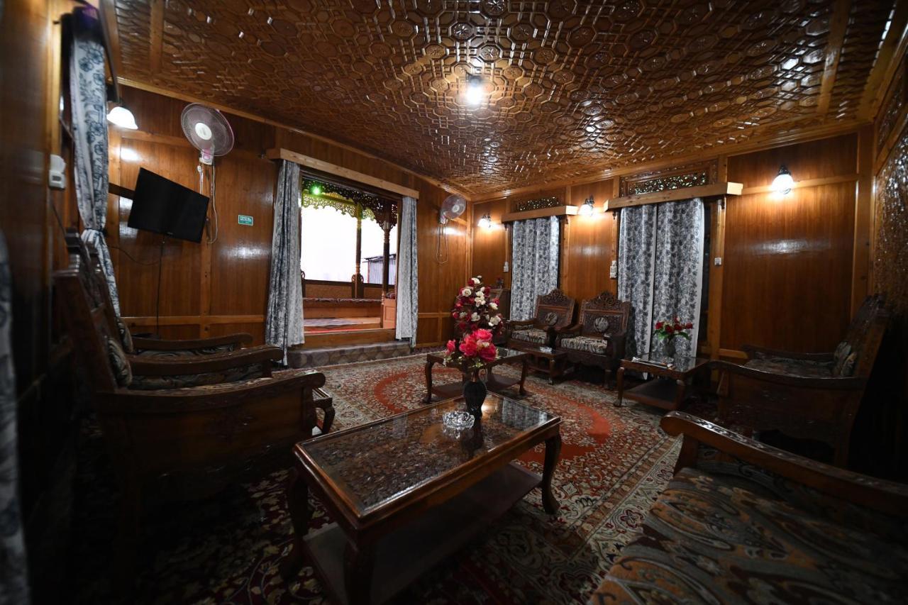 Goona Palace Houseboats Srīnagar Exterior foto